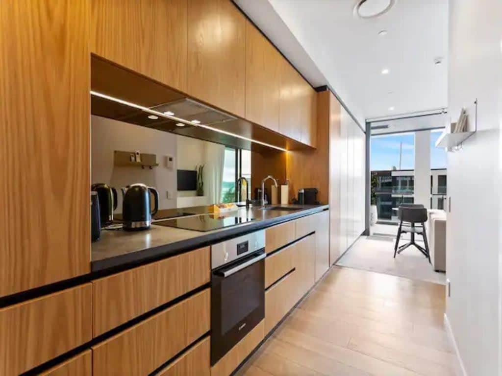 Sleek Modern Studio With Balcony Auckland Bagian luar foto